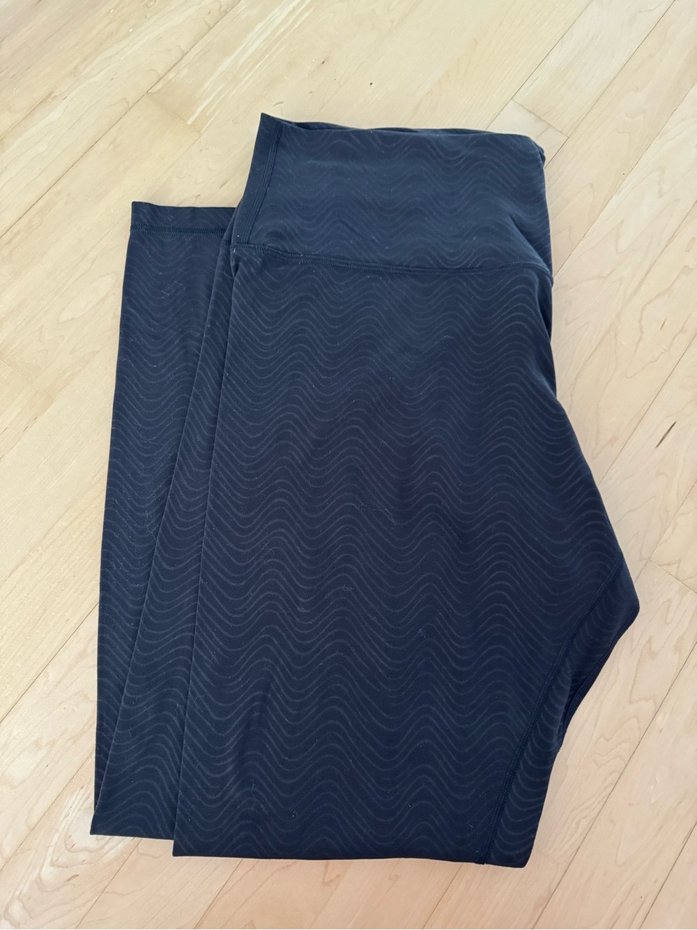 lululemon athletica Black High-Rise Align Leggings - Picture 5 of 9